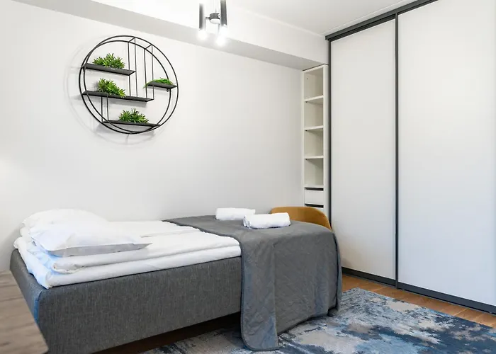 Stylish With Balcony And Parking *